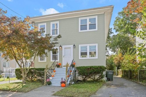 461 Westfield Ave, Bridgeport CT  06606-4163 exterior