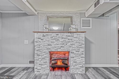 185 Hanover St, Spring Grove PA  17362-1103 exterior