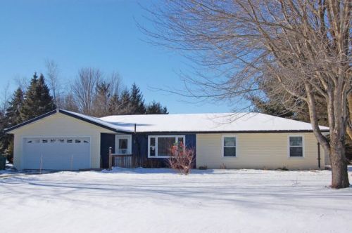 4113 Bonmaur Ter, Slinger, WI 53086-9608