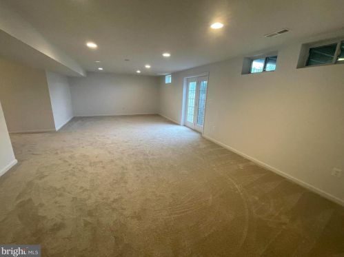 7 Ivy Spring Ln, Fredericksburg VA  22406-8205 exterior
