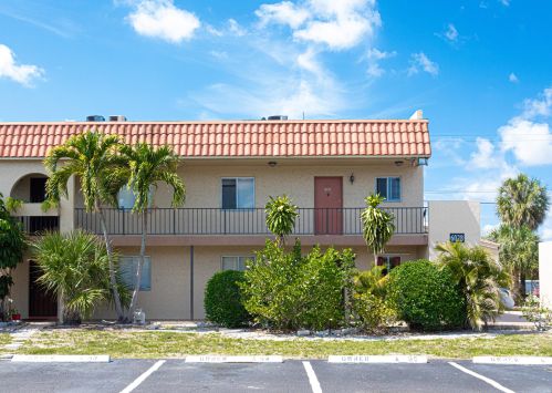 6028 Forest Hill Blvd, West Palm Beach, FL 33415-6284