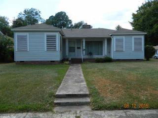 317 12th St, Arkadelphia, AR 71923-4667