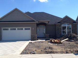 9937 Charles Glen Ln, Whitehouse, OH 43571-9076