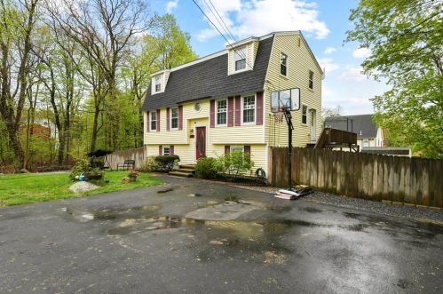 15 Blackstone Rd, Billerica, MA 01862-2305