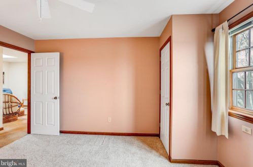 75 Maple Ave, Bareville PA  17540-9602 exterior