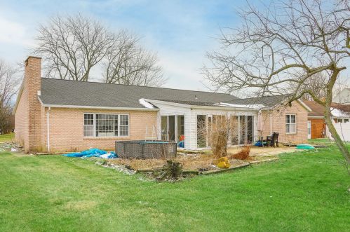 312 Hessenauer Dr, Sugar Grove Lake OH  44833-2343 exterior