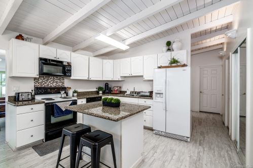 2266 Amokemoke St, Pearl City HI  96782-1347 exterior