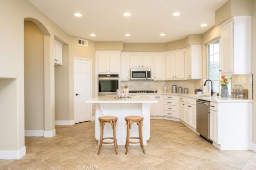 21 Via Scenica, Lake Elsinore CA  92532-0129 exterior