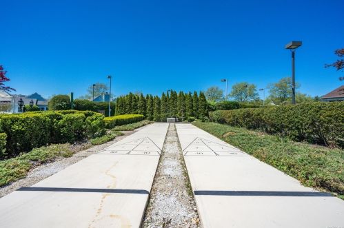 35 Standish Dr, Mount Sinai NY  11766-2621 exterior