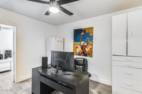 1801 Campbell Ave, Phoenix AZ  85015-3824 exterior