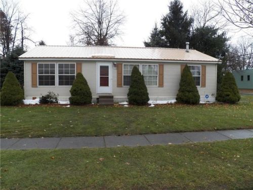 245 Olin Ave, Girard, PA 16417-1529