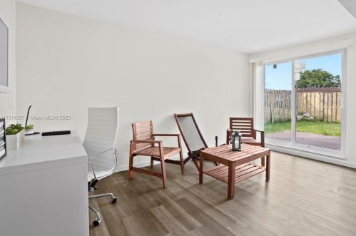 48 7 St, Dania Beach FL  33004-2306 exterior