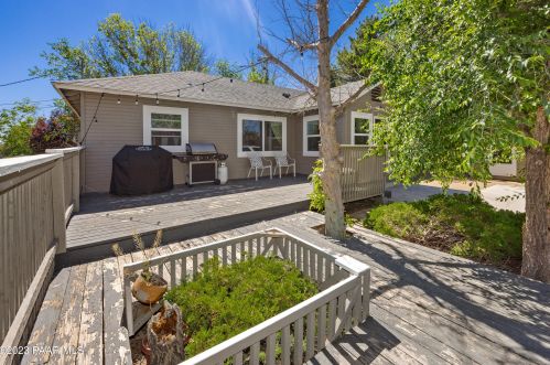 2396 Mohave St, Chino Valley, AZ 86323-5250