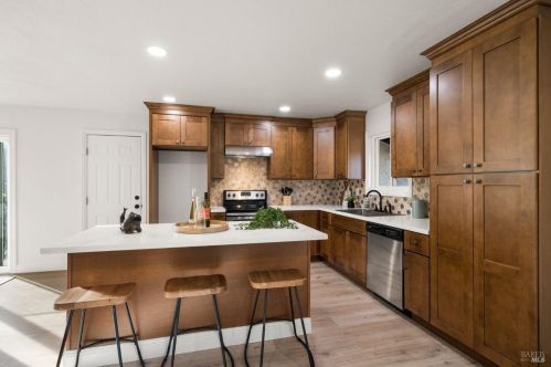 1930 Forest Ln, Vacaville CA  95687-6115 exterior