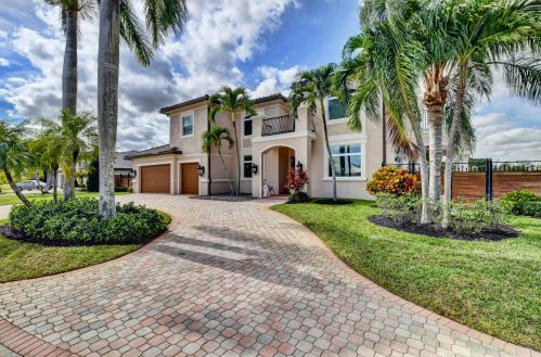 9415 Cross Creek Dr, Boynton Beach, FL 33436-2921