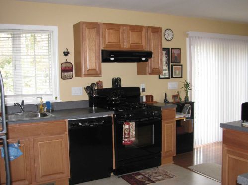 3 Evergreen Path, Pleasant Valley NY  12569-5413 exterior