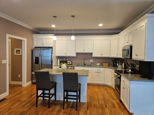 56 Brookview Cir, Bristol, CT 06010