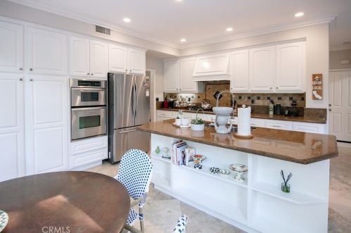 1 Belfort, Newport Beach CA  92657-1075 exterior