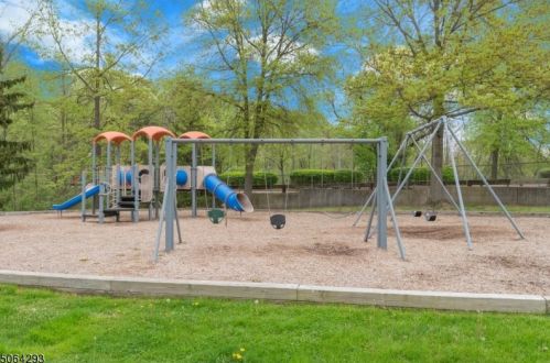 45 Robertson Way, Lincoln Park NJ  07035-1829 exterior