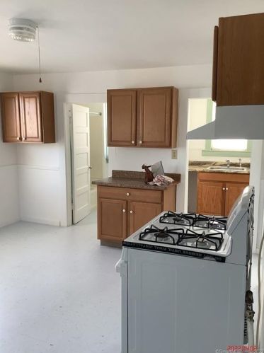 28 George St, Wallingford CT 06492-4008 exterior