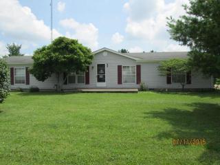 210 Pike St, Williamsport, OH 43164-9649