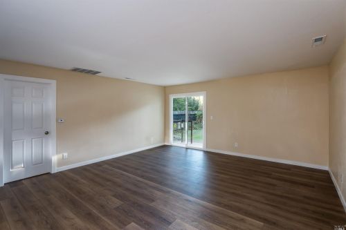26861 Oriole Dr, Willits, CA 95490-9409