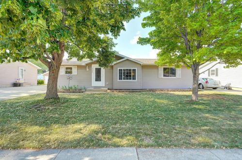 5304 66th Pl, Kenosha, WI 53142-3062