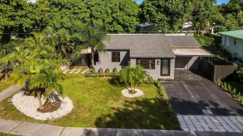 1401 3rd Ave, Dania Beach FL  33004-4214 exterior