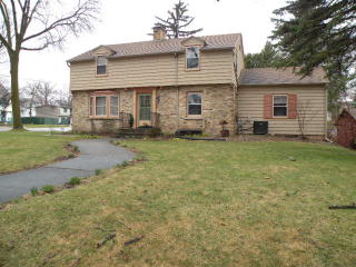 736 Watson St, Ripon WI  54971-1757 exterior