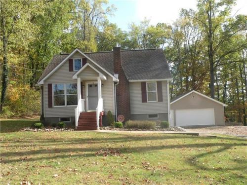 664 Donohoe Rd, Latrobe, PA 15650-3523