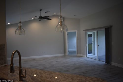 2927 11 Ct, Cape Coral FL  33914-5108 exterior