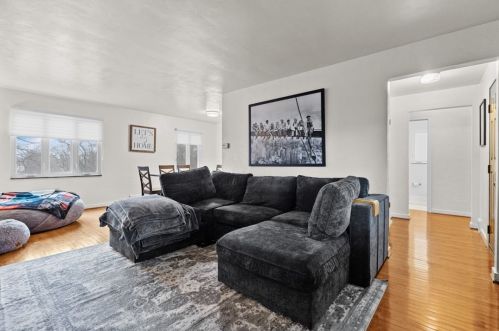 1034 Brierly Ln, Pittsburgh PA  15122-1346 exterior