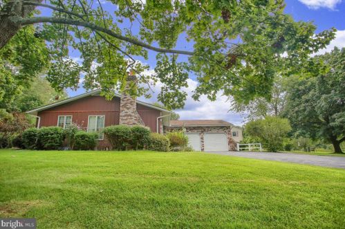 2 Autumn Dr, Siddonsburg, PA 17019-9546