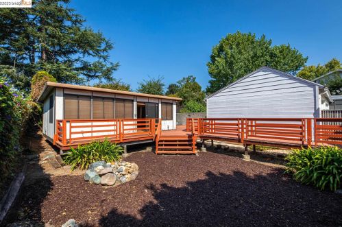 3963 Coolidge Ave, Oakland CA  94602-3428 exterior