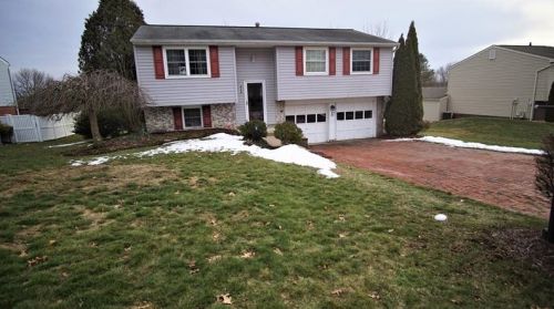 414 Linden Dr, Cheswick, PA 15024