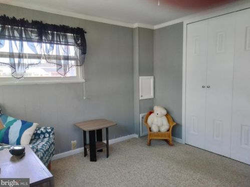 4 Oak Dr, Erial NJ  08081-1808 exterior