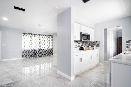 15 Leeland Hts Blvd, Lehigh Acres FL 33936-6431 exterior