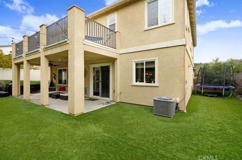 44260 Nighthawk Pass, Temecula CA  92592-1388 exterior