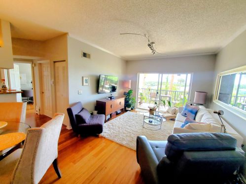 1405 Tuscany Way, Boynton Beach FL  33435-7805 exterior