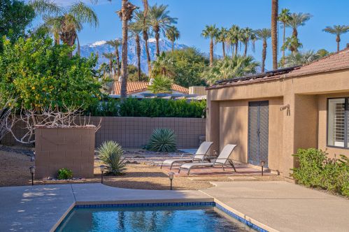 70425 Mottle Cir, Rancho Mirage CA  92270-2419 exterior