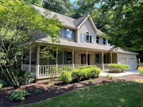 102 Timber Ct, Prospect, PA 16052-3148