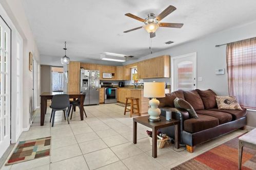 6534 18th Way, Saint Petersburg FL  33702-7146 exterior