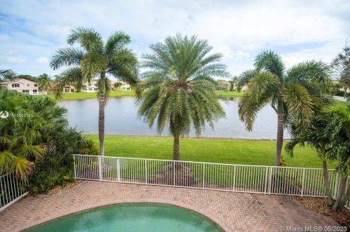 4851 Modern Dr, Delray Beach FL  33445-1220 exterior