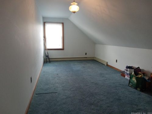 76 Treat Ave, Stamford CT  06906-1941 exterior