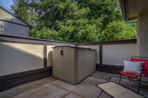 214 Wales Dr, Folsom CA  95630-2851 exterior