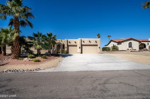 2071 Oak Dr, Lake Havasu City, AZ 86406-7517