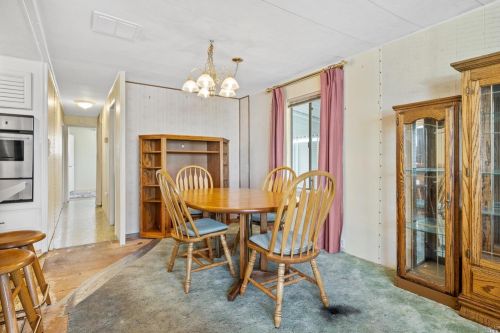 126 Apple Ln, Santa Rosa CA  95407-7604 exterior
