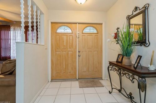 1419 25th Ter, Cape Coral, FL 33904-5776