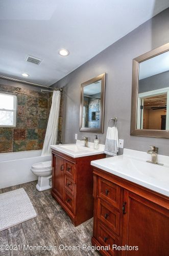 31 Brunswick Dr, Wall Township NJ 07731-1722 exterior