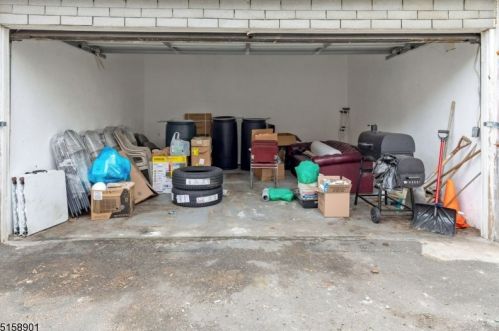 721 18 Ave, Irvington NJ 07111-3712 exterior